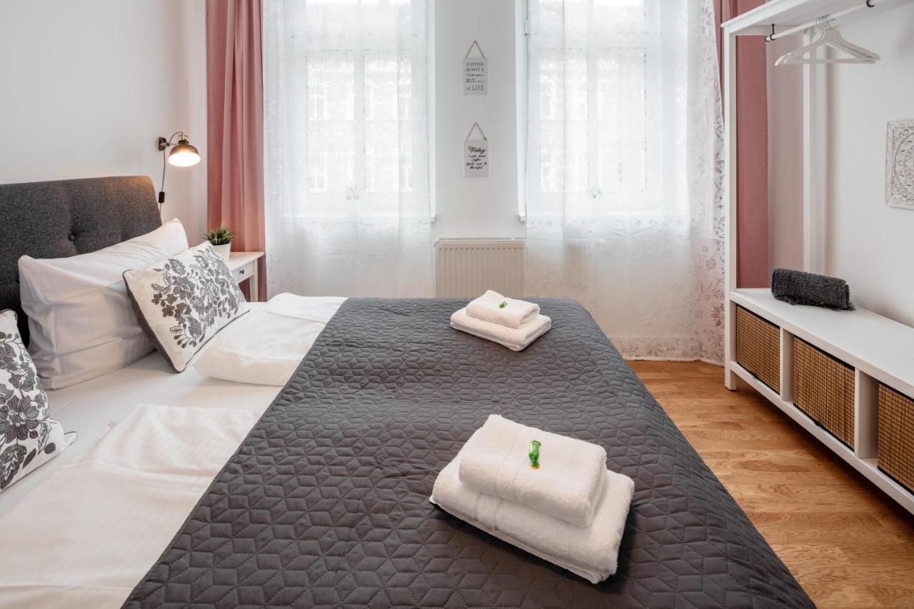Goethe Palais Suite Charlotte 4P L Lift I Parkplatzi Zentrum I Helios Aue  Kültér fotó